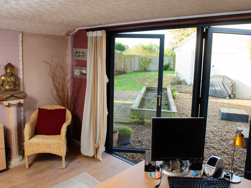 Bifold Brent Cross